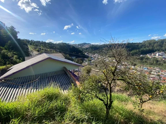 Imagem Casa para Venda em Concórdia, Gruta, 4 dormitórios, 2 banheiros