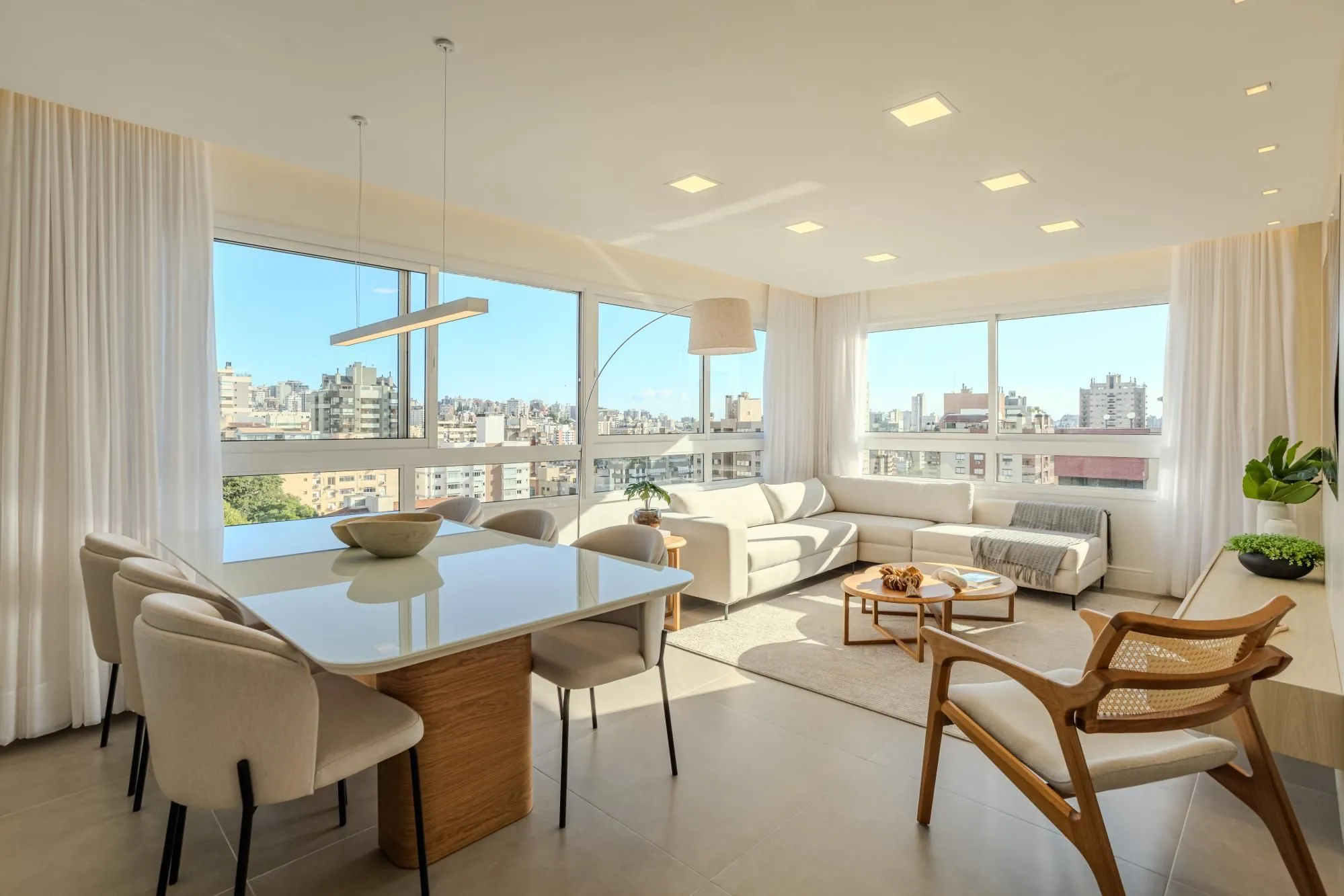 Imagem Apartamento no bairro Auxiliadora, com 03 suítes, 112m² privativos e 02 vagas de garagem!!