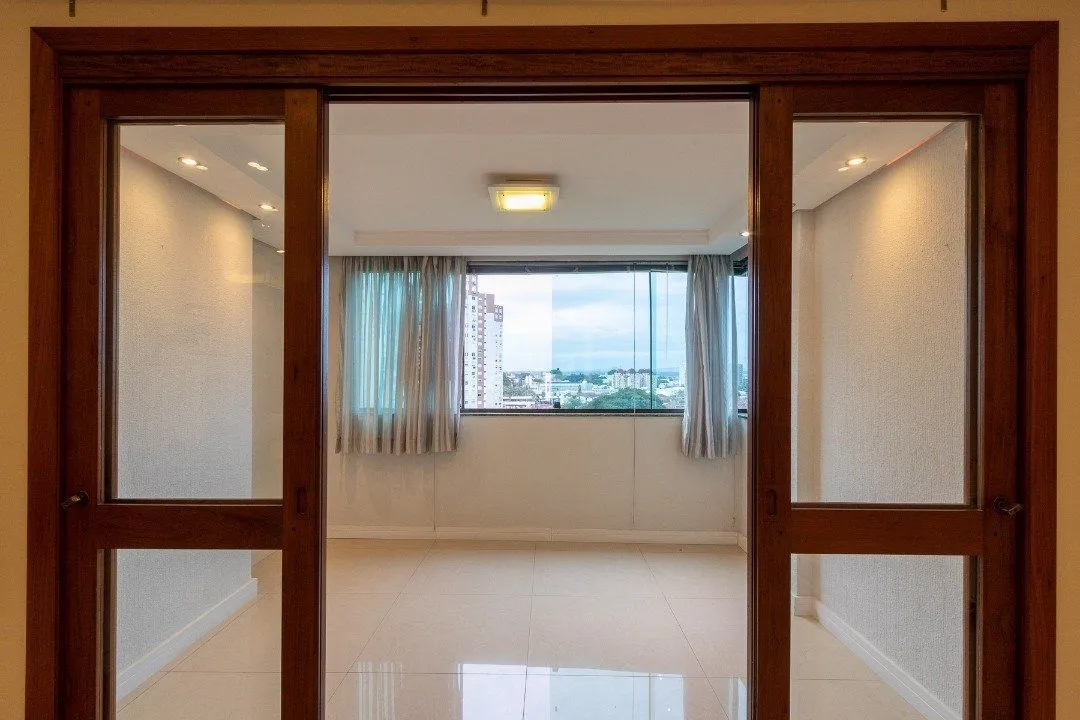 Imagem Cobertura para Venda - 247.08m², 3 dormitórios, sendo 1 suites, 2 vagas - Vila Ipiranga
