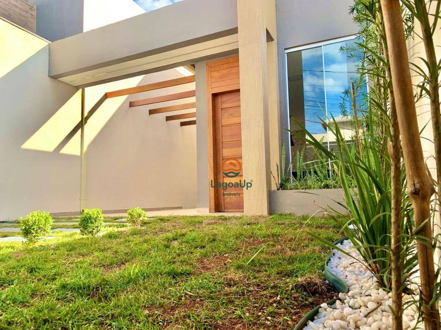 Imagem Casa com 3 dormitórios à venda, 90 m² por R$ 649.000,00 - Portal do Sol - Lagoa Santa/MG