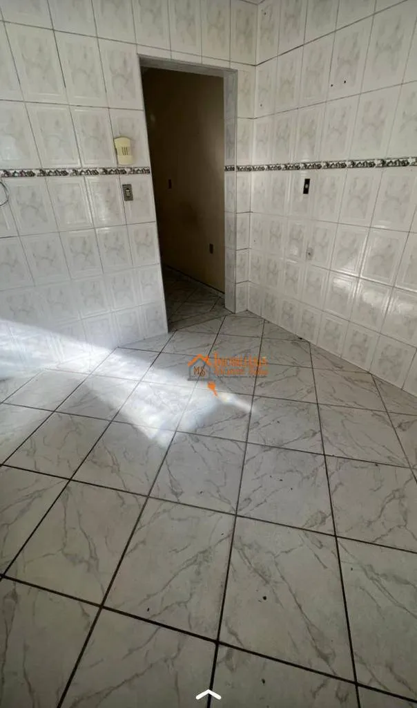 Imagem Sobrado com 3 dormitórios à venda por R$ 385.000,00 - Gopoúva - Guarulhos/SP