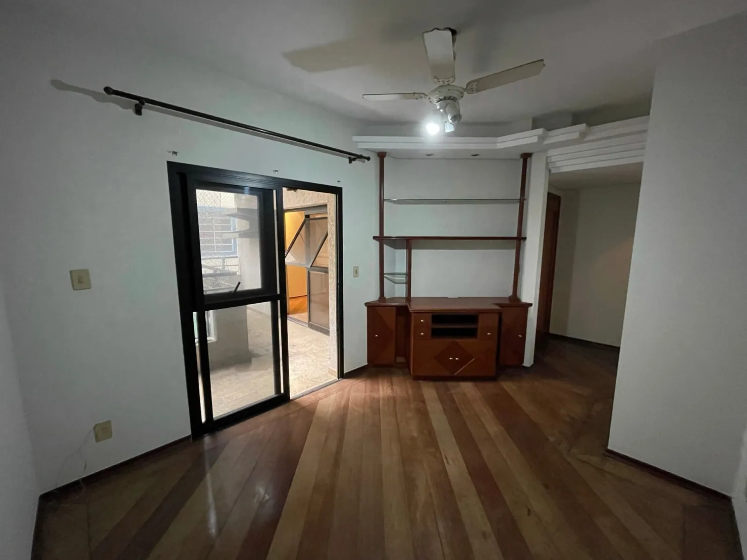 Imagem Apartamento à venda 3 Quartos, 1 Suite, 2 Vagas, 187M², Centro, Taubaté - SP | Condomínio Village Residence