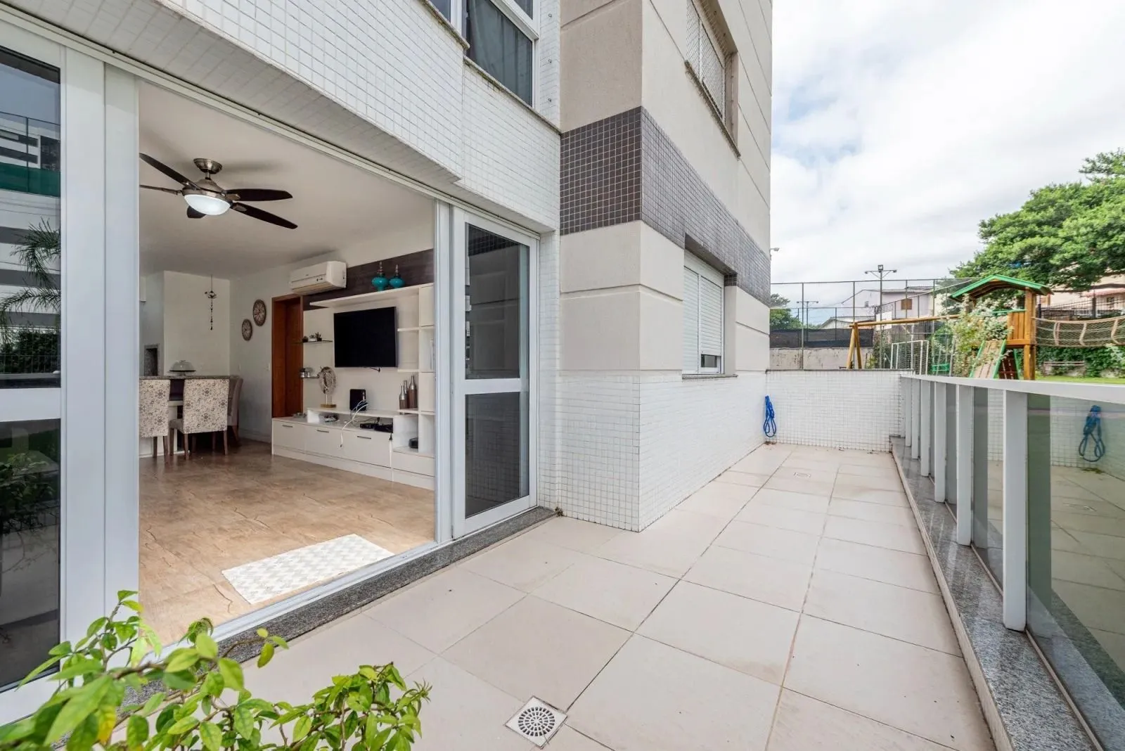 Imagem Apartamento Garden à venda com 3 quartos, 108m², 1 suíte, 2 vagas, Avenida Doutor Nilo Peçanha no bairro Chácara das Pedras