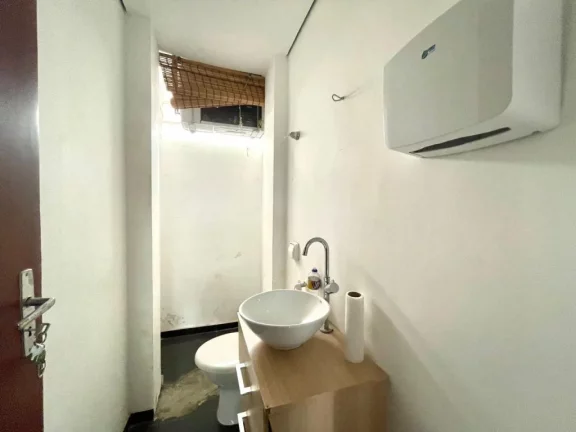 Imagem Oportunidade única: Sala Comercial à Venda em Pinheiros, São Paulo-SP com 1 Sala, 1 Banheiro e 25,70m² de Área.