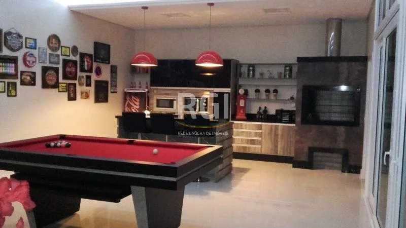 Imagem Casa para Venda - 350m², 3 dormitórios, sendo 1 suites, 2 vagas - Alto Teresópolis