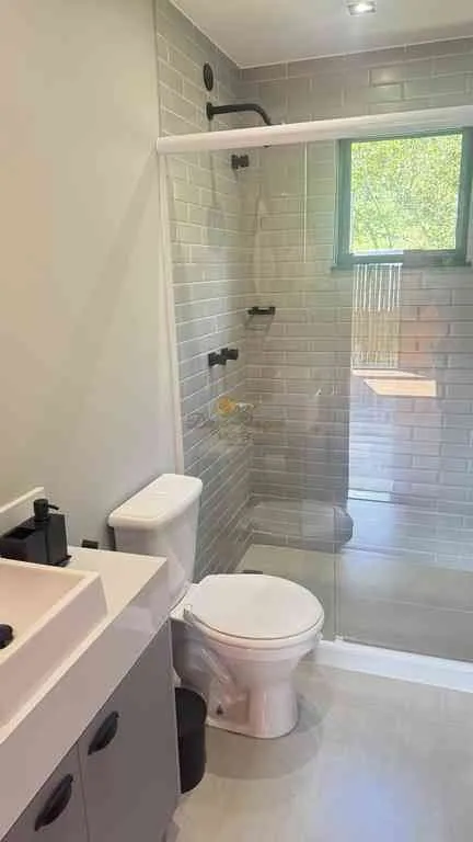 Imagem Casa em Condomínio para Venda em Teresópolis / RJ no bairro Fazenda Alpina