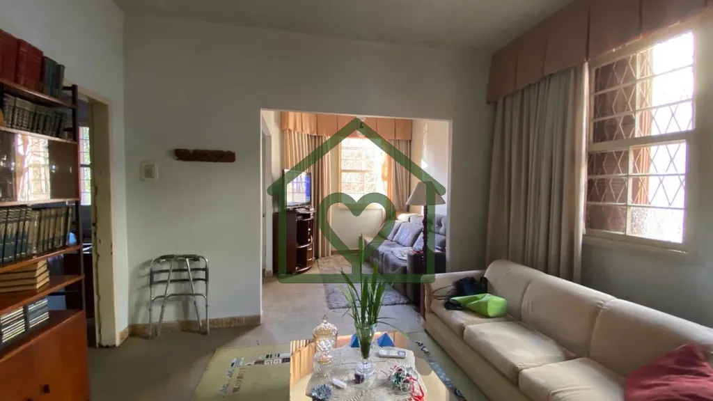 Imagem Oportunidade de negócio! Casa em alvenaria, 138,00m2 de área construída. São 3 amplos dormitóri...