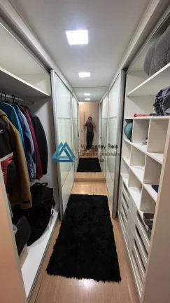 Imagem Lindo apto semi mobiliado com 3 dorm. Bairro Campinas São José SC