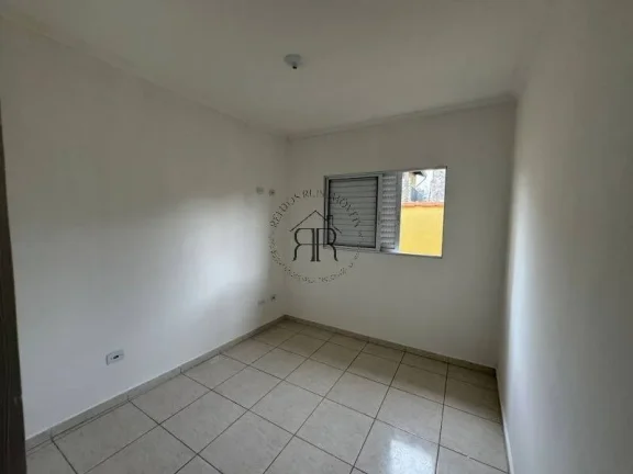 Imagem Venha morar nessa incrível casa com 2 quartos, perfeita para você e sua família! Com uma ampla sa...