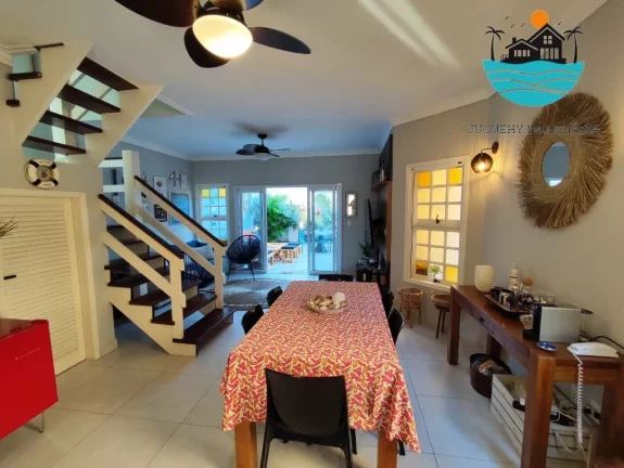 Imagem Casa para Aluguel de Temporada em Juquehy, com 5 quantos, sendo 02 suítes, Piscina, Sauna, 250m da praia, máx. 10 pessoas | Juquehy Imobiliária