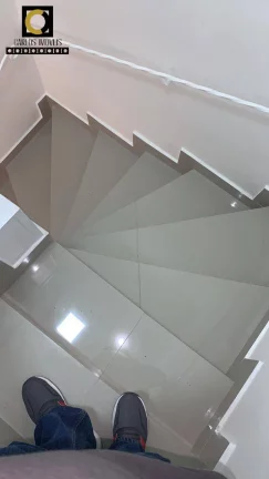Imagem Otimo Sobrado 3 dorm.2 suítes a venda no Boqueirão- Santos168 m2 R$ 899 mil