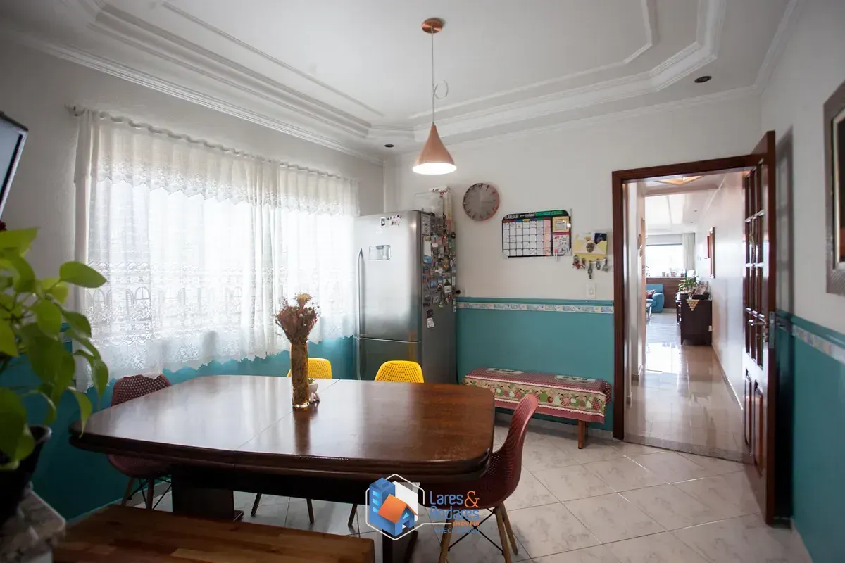 Imagem Sobrado para venda em Pirituba com 4 quartos, sendo 2 suítes, 242m²