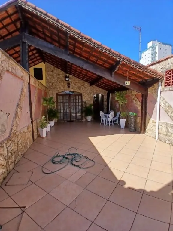 Imagem CASA COM 100,00 m² - MARACANÃ - PRAIA GRANDE SP