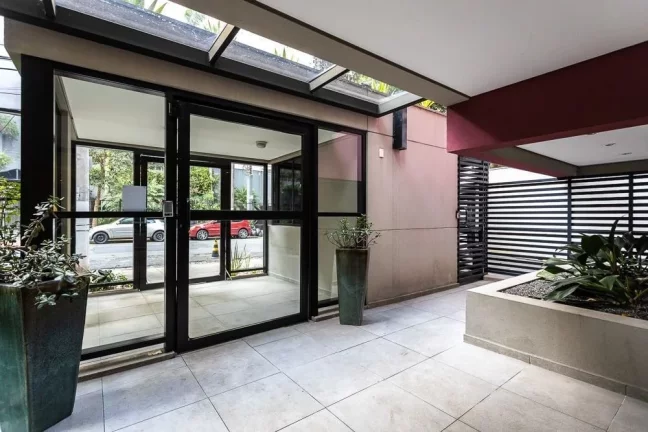 Imagem Apartamento à Venda Na Vila Madalena Com 2 Dormitórios Sendo 1 Suíte e 2 Vagas