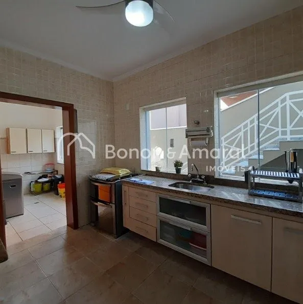 Imagem Casa à venda com 3 Quartos e 3 Banheiros por R$ 1.400.000 em Campinas - SP