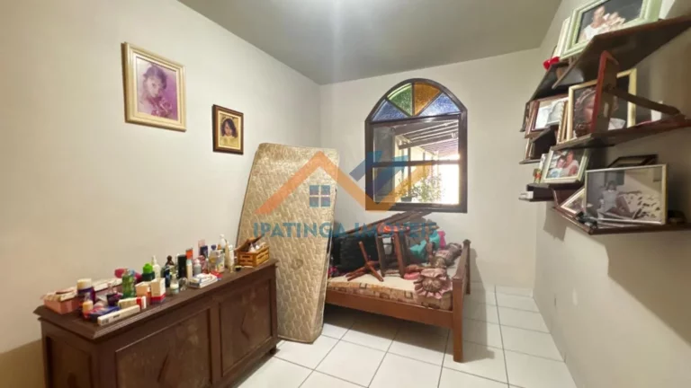 Imagem Casa grande no bairro Iguaçu
