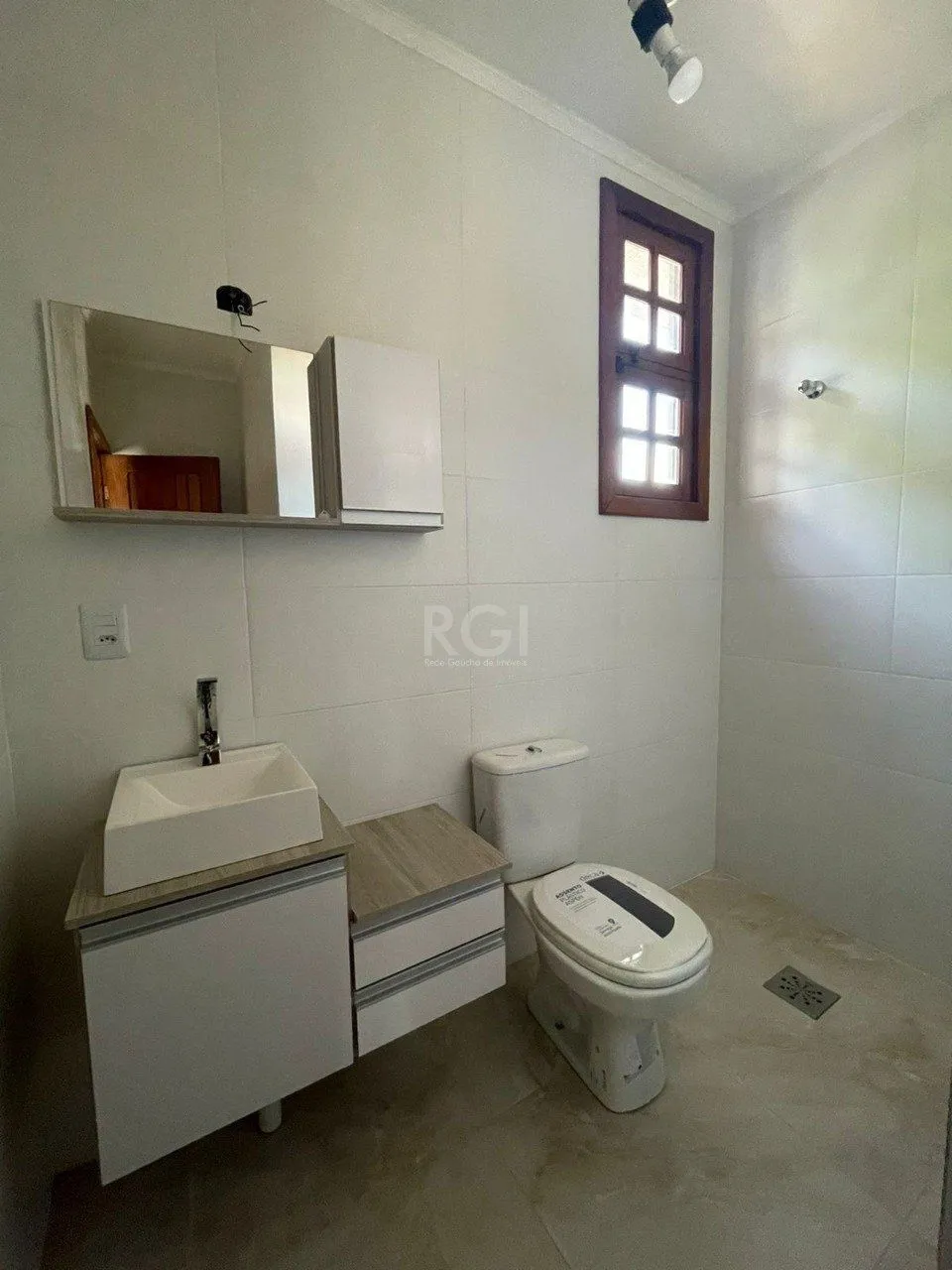Imagem Casa Condominio, 3 dormitórios, sendo 3 suites, 2 vagas - Santo Antonio