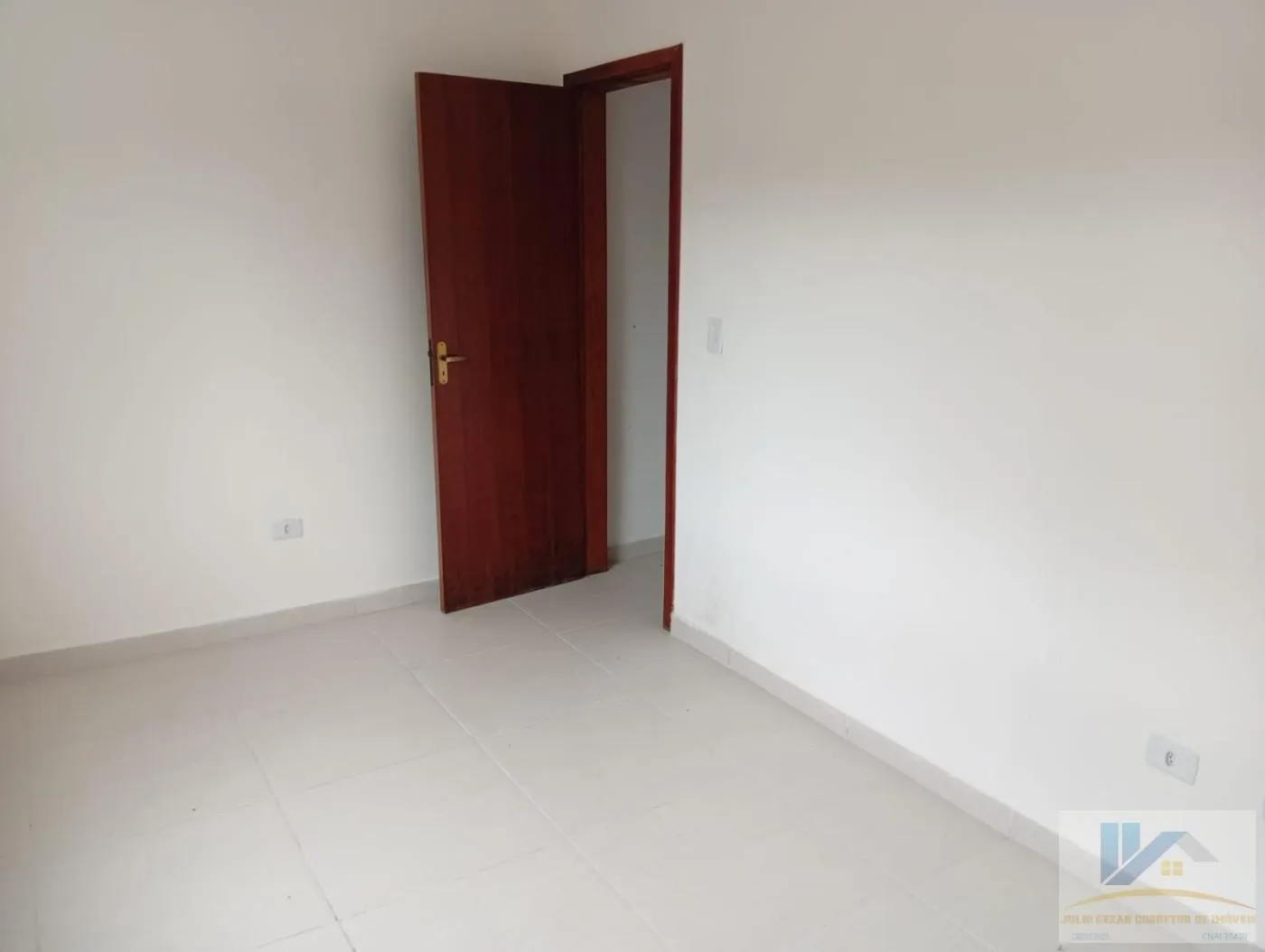 Imagem Casa para Venda em São José dos Pinhais, Del Rey, 2 dormitórios, 1 banheiro, 2 vagas