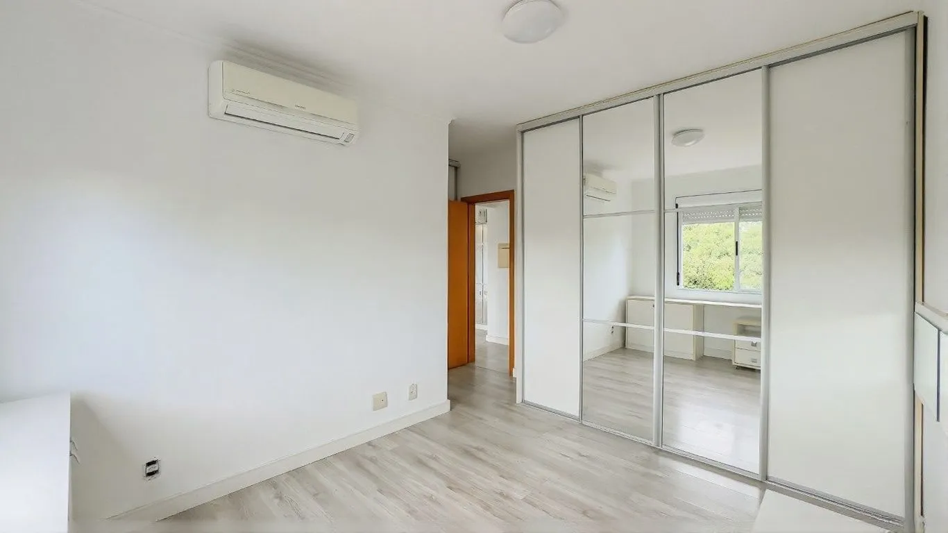 Imagem Vende-se apartamento com 2 quartos (1 suíte), 74m² e 2 vagas - Vila Ipiranga