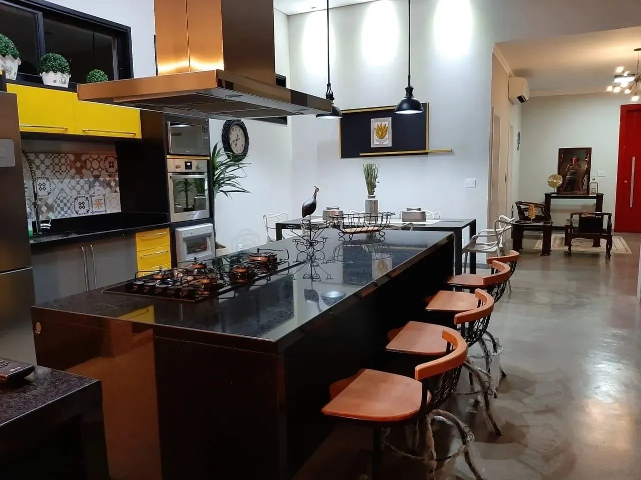 Imagem Casa de luxo em condomínio na Chácara Junqueira, Tatuí-SP: 3 quartos, 3 suítes, 3 salas, 5 banheiros, 4 vagas de garagem, 288m².