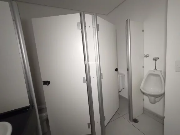 Imagem Conjunto comercial com 388m² para locação em Alphaville.
