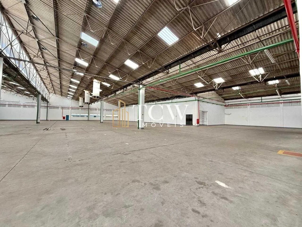 Imagem Galpão Industrial à Venda em Guarulhos/SP | 7.973 m² | Cidade Aracília | Próximo à Rodovia Dutra