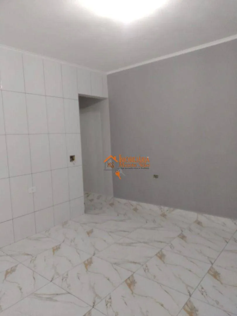 Imagem Sobrado com 2 dormitórios à venda, 100 m² por R$ 250.000,00 - Parque Mikail - Guarulhos/SP