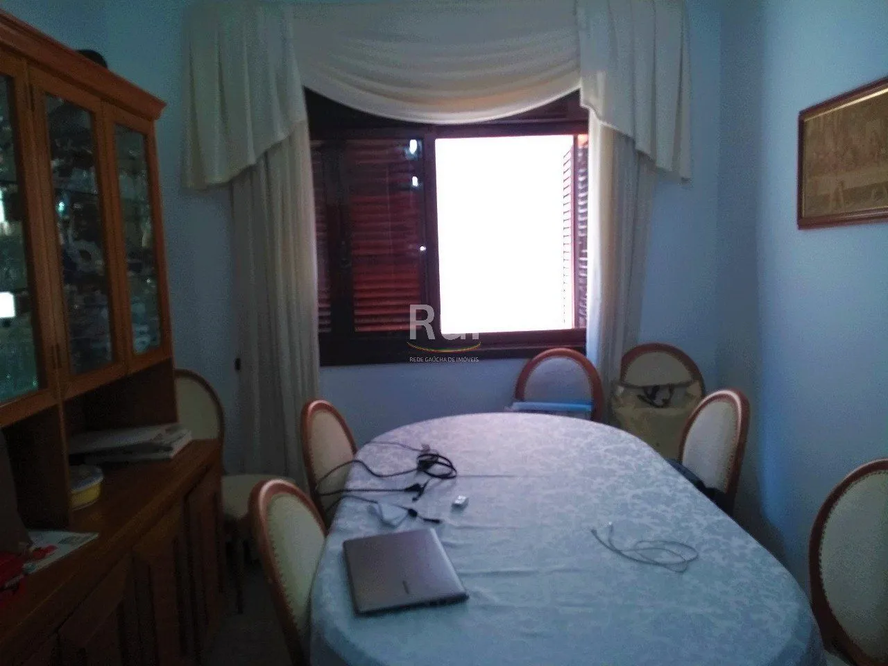 Imagem Casa para Venda - 175m², 4 dormitórios, sendo 2 suites, 2 vagas - Santa Cecília