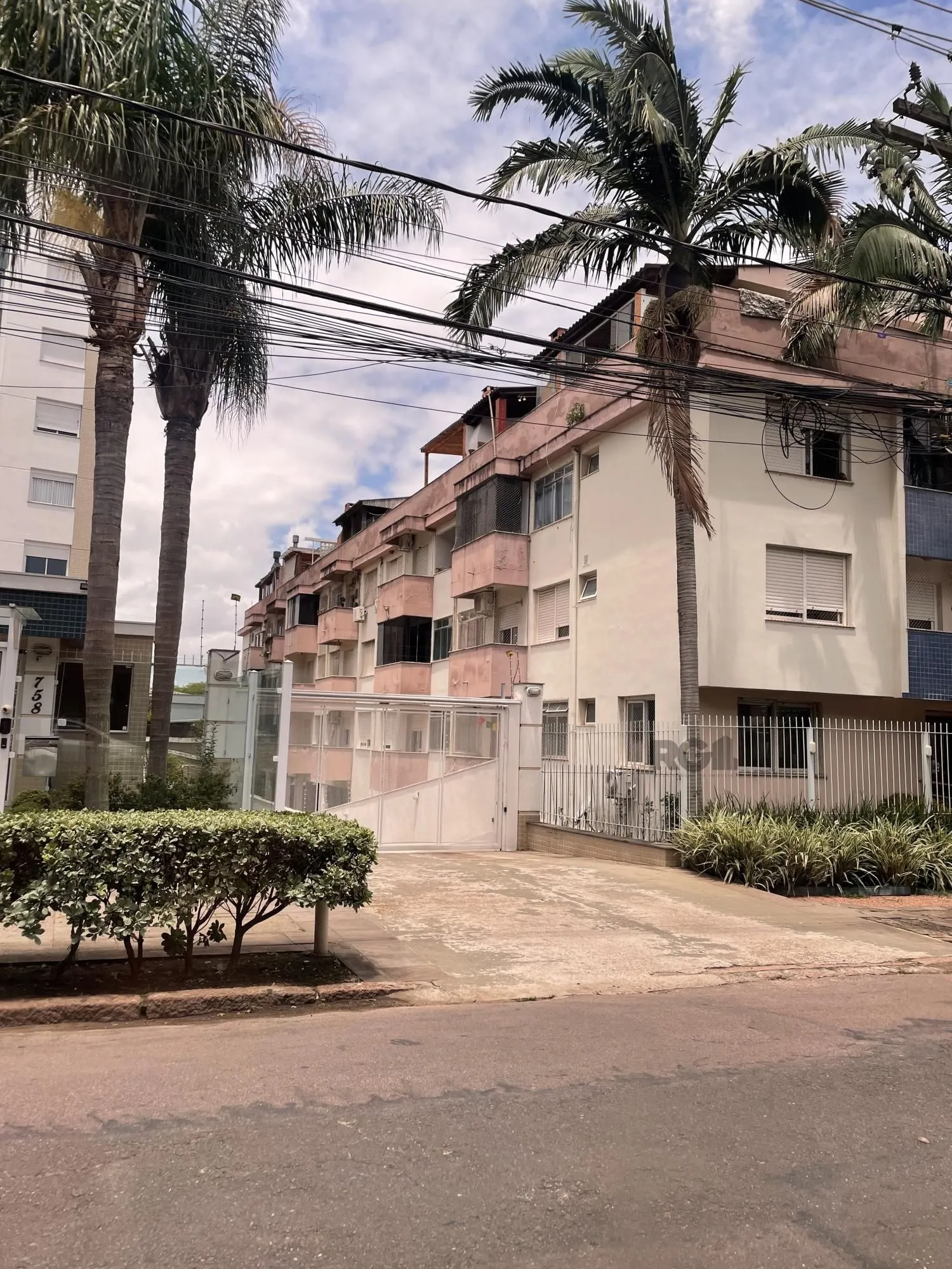 Imagem Apartamento para Venda - 52m², 1 dormitório, 1 vaga - Passo da Areia