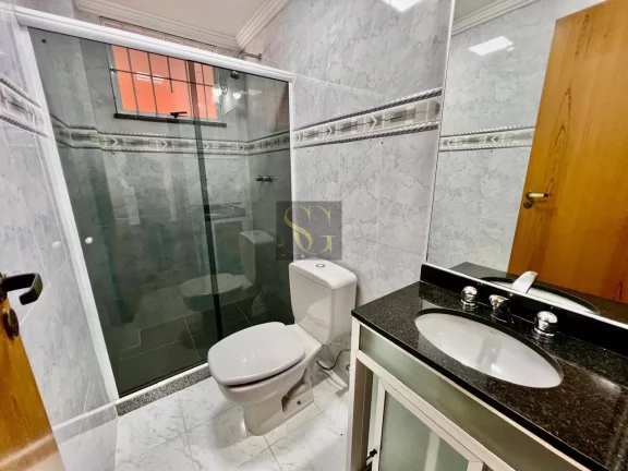 Imagem Casa para Venda em Teresópolis, Granja Guarani, 3 dormitórios, 1 suíte, 3 banheiros, 3 vagas