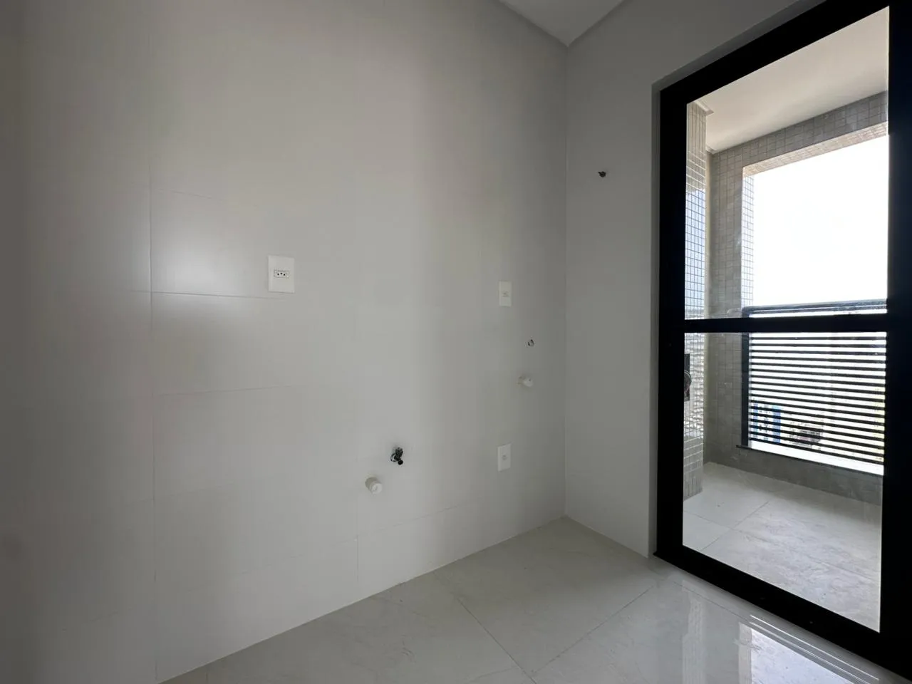 Imagem Apartamento com vista para o mar à venda com 168m2 por R$ 3.300.000,00