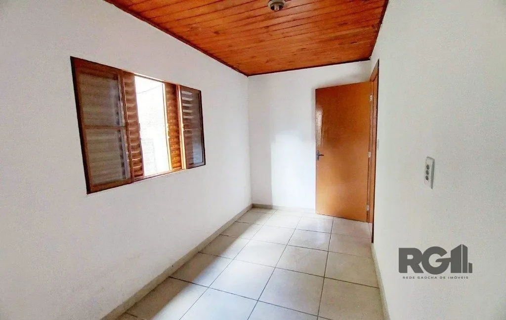 Imagem Casa de 3 dormitórios no bairro Cristal