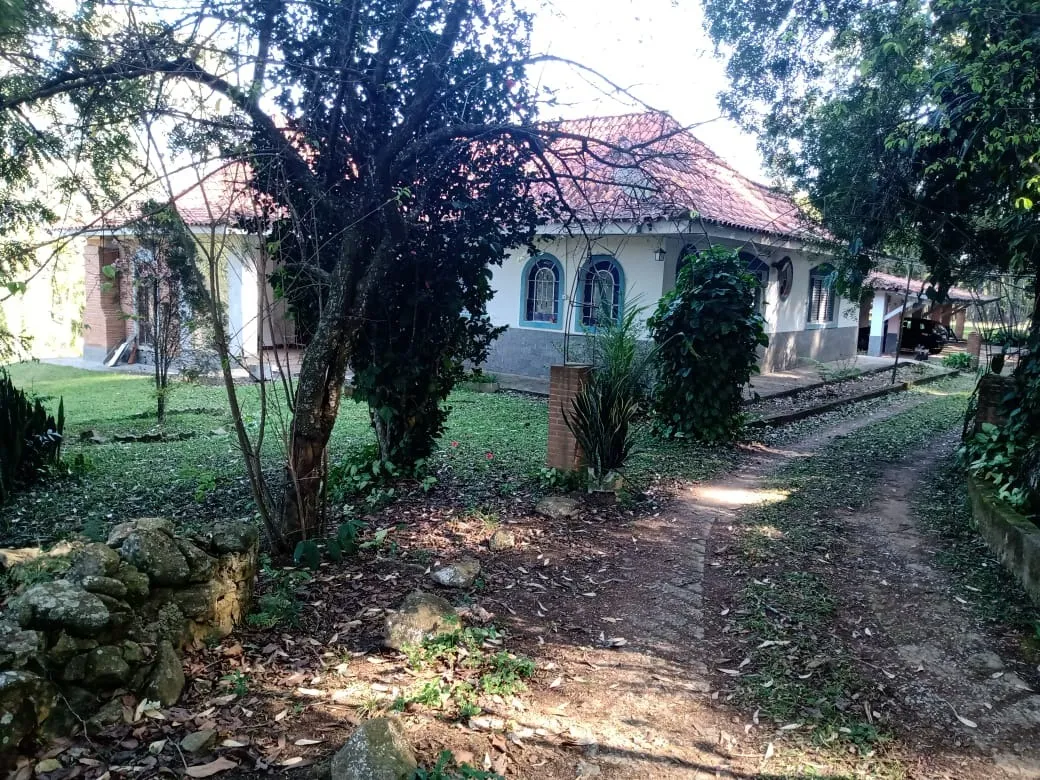 Imagem Encantador Sítio à Venda em Piedade/SP - Uma joia de 5 alqueires