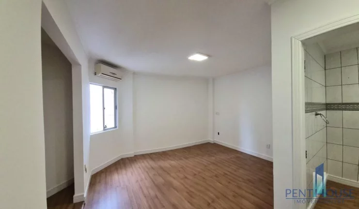 Imagem Apartamento Zona Central para Venda em Balneário Camboriú, CENTRO, 4 dormitórios, 2 suítes, 3 banheiros, 2 vagas