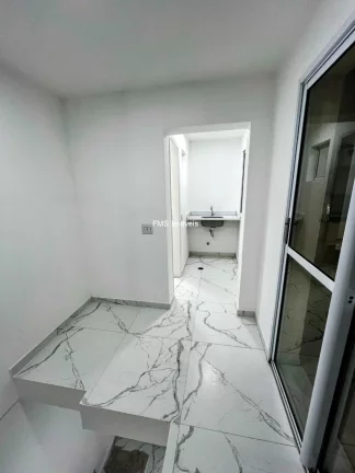 Imagem Cobertura em Interlagos, São Paulo-SP: 2 quartos, 2 banheiros, 2 vagas de garagem e 104,00 m² de área.