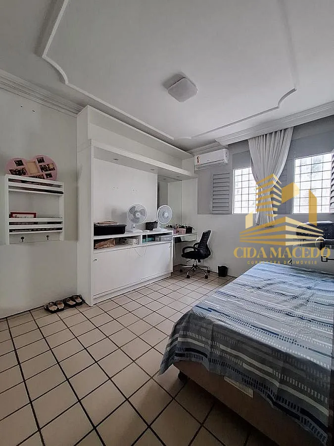 Imagem Casa a Venda no bairro Bessa - João Pessoa, PB