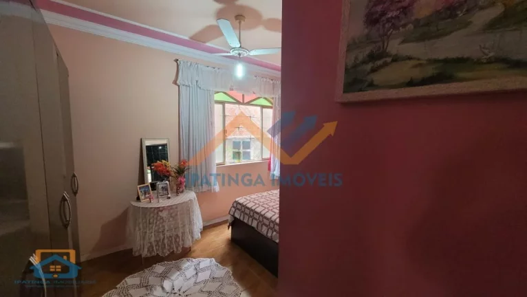 Imagem Casa com Lote grande no Bairro Veneza - Ipatinga