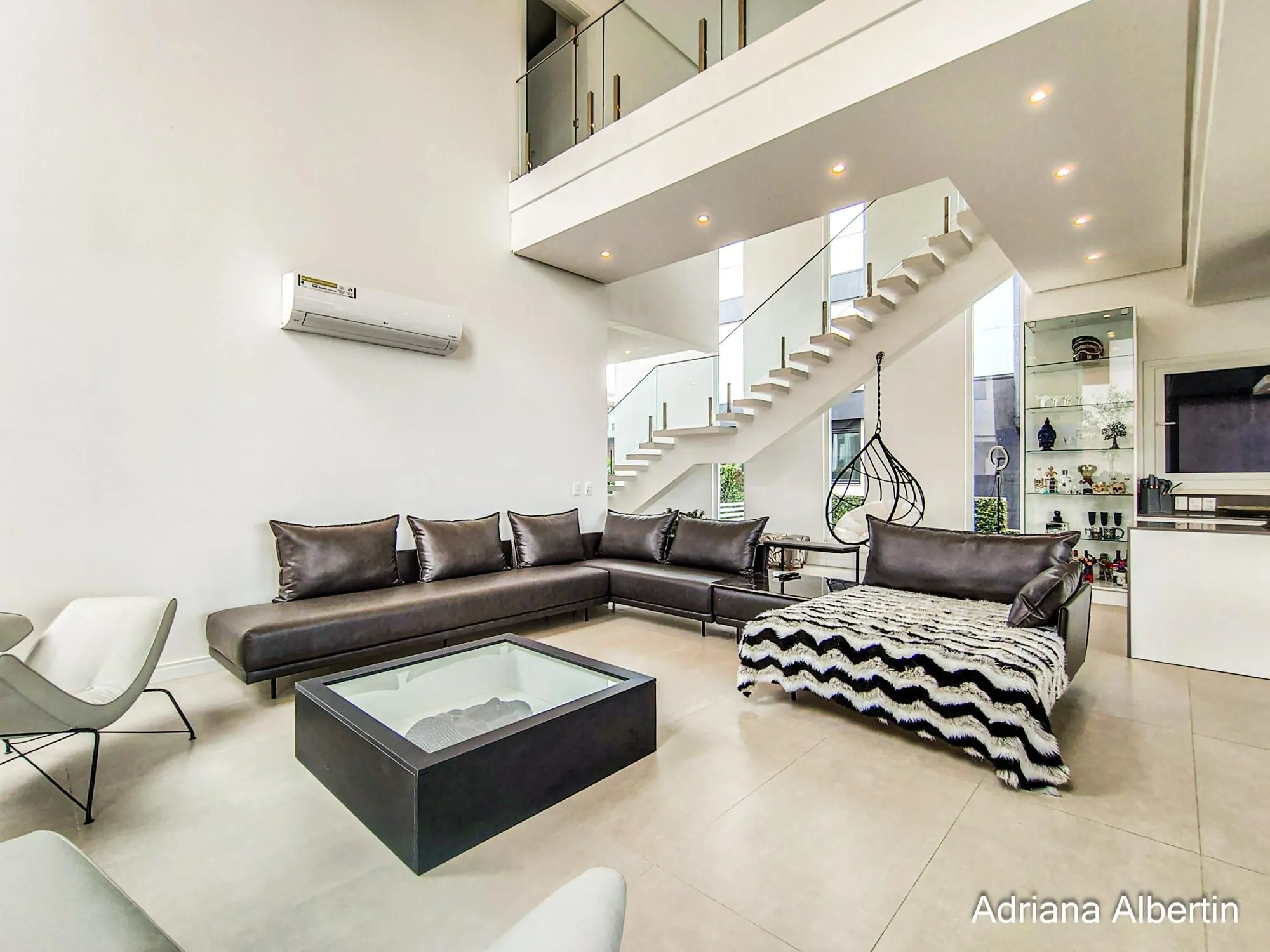 Imagem Casa em Condomínio Toscana - Alphaville - Porteira Fechada!!!