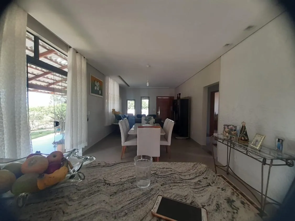 Imagem Vendo uma linda chácara em Carmópolis de Minas com 2.000 m² de área.