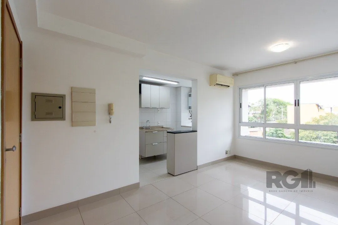 Imagem Apartamento semi-mobiliado, com área privada de 50,95 M2