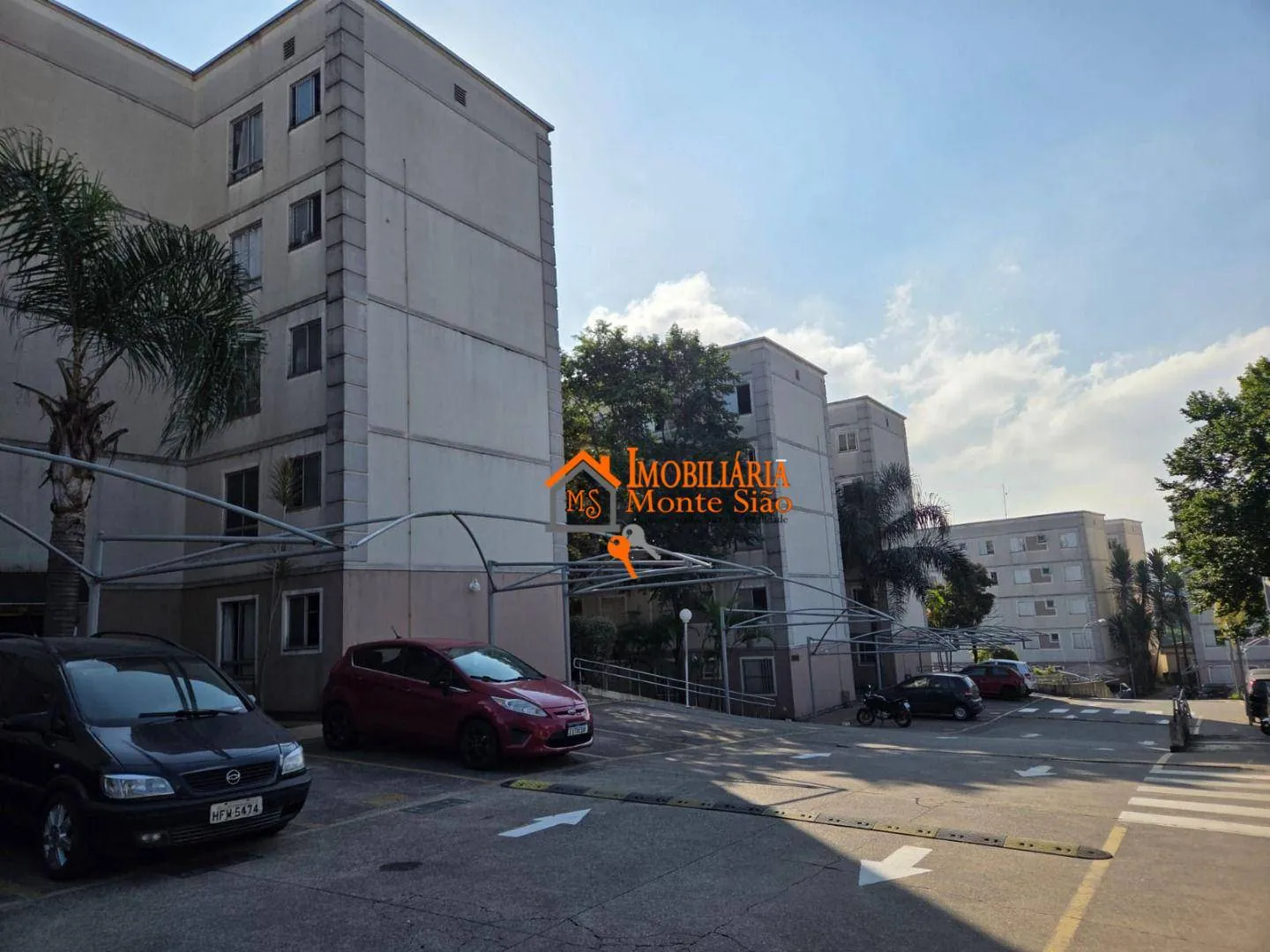 Imagem Apartamento com 2 dormitórios à venda, 45 m² por R$ 234.000 - Água Chata - Guarulhos/SP