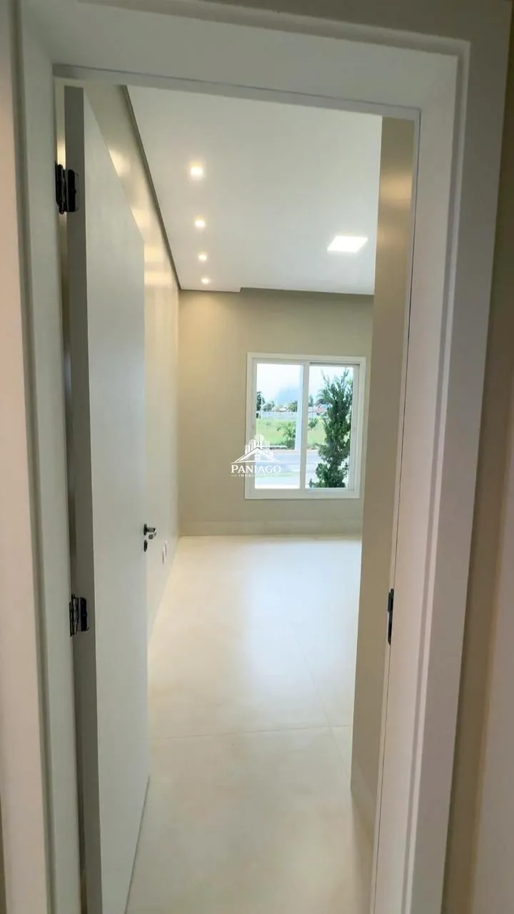 Imagem Casa Térrea Neoclássica de Alto Padrão à venda no Florais Chapada
