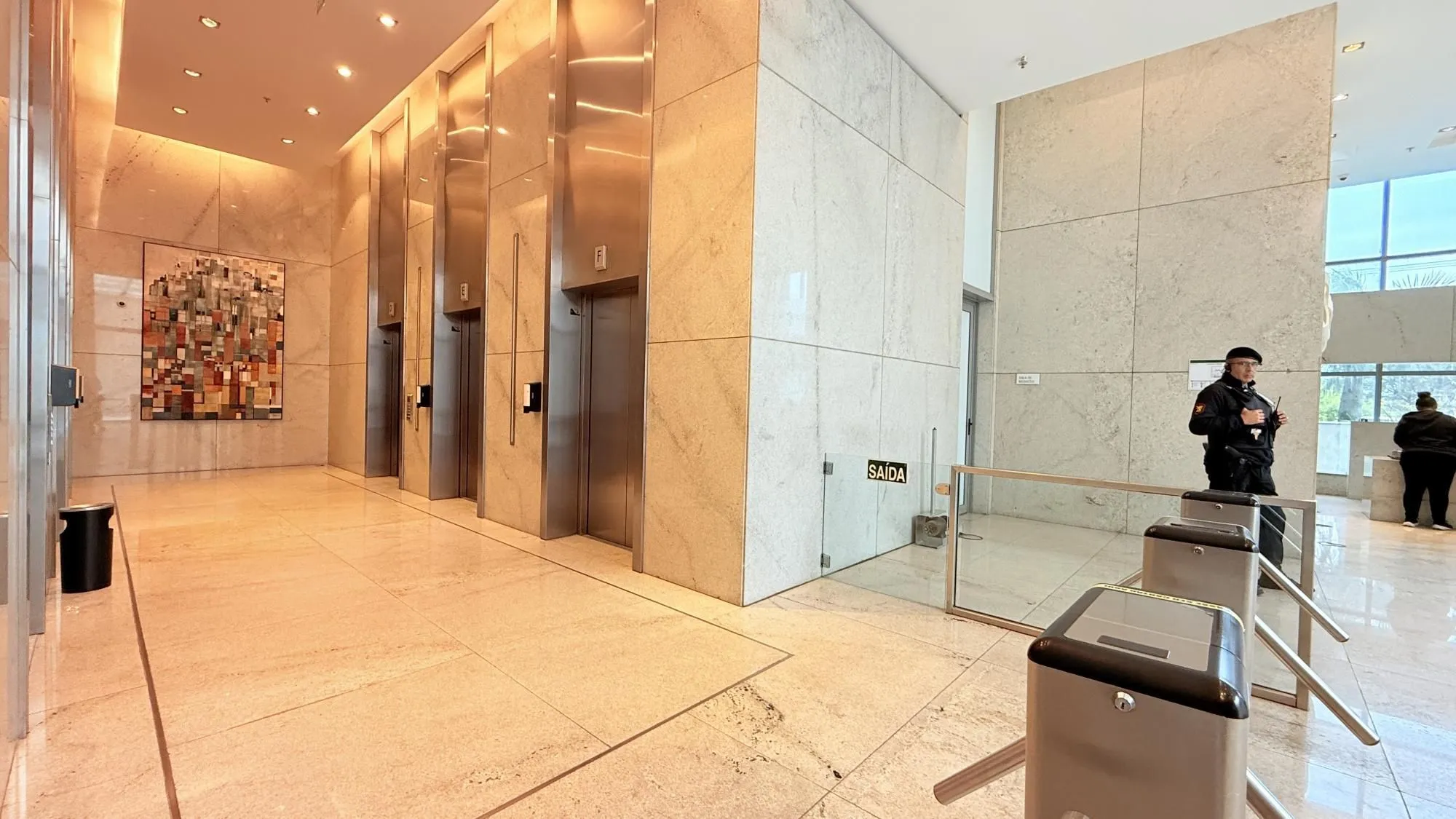 Imagem Sala Comercial par comprar no Trend City Center- Bairro Praia de Belas