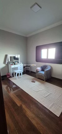 Imagem Vende-se Sobrado Jardim Califórnia, 4 dormitórios sendo duas suítes