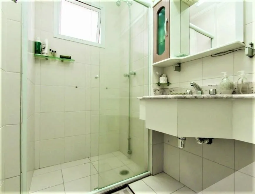 Imagem Locação Apartamento - Higienópolis - 1 por andar - 3 suites, 3 vagas.