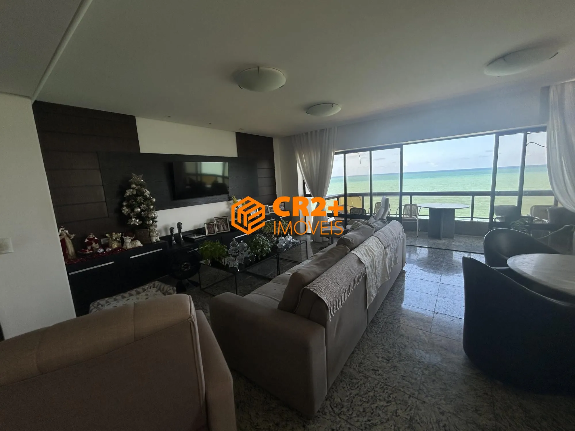 Imagem Vendo apartamento de luxo na av Boa Viagem - 200m2 - 4 quartos sendo 2 suítes e