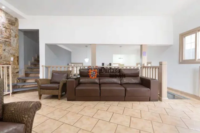 Imagem Sobrado com 5 dormitórios à venda, 338 m² por R$ 1.490.000,00 - Jardim dos Pinheiros - Atibaia/SP