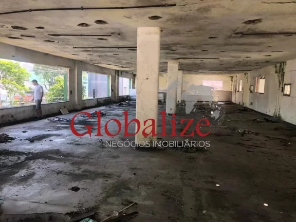 Imagem Armazém para locacão por R$48.000,00 com 2.310 m² na Vila Mathias em Santos