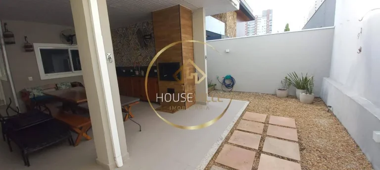 Imagem Casa Térrea, 3 Dormitórios, 205m², Condomínio Residencial Mont Blanc sjc