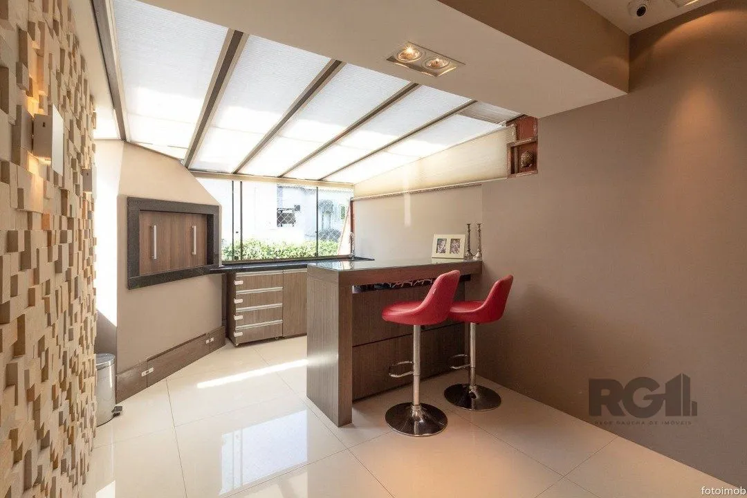 Imagem Casa Condominio para Venda - 307m², 5 dormitórios, sendo 1 suites, 4 vagas - Cristal